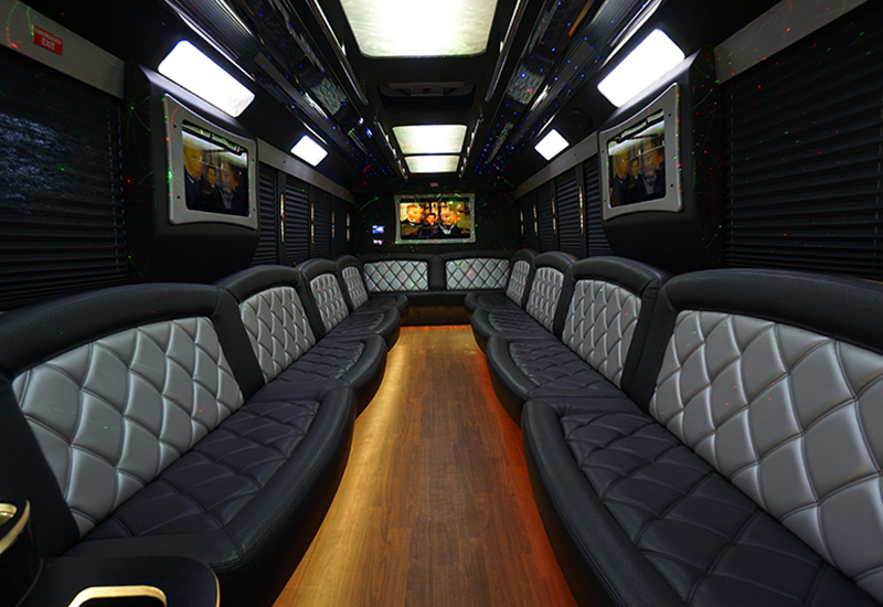 Harwoodfloor in a party bus